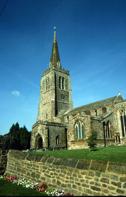 Holy Cross, Daventry, Church Street