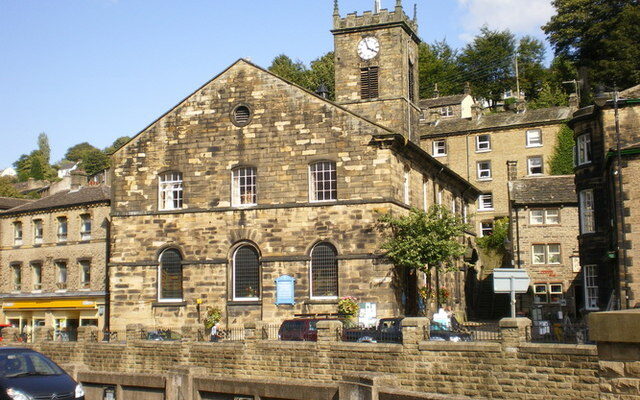 Holy Trinity, Holmfirth