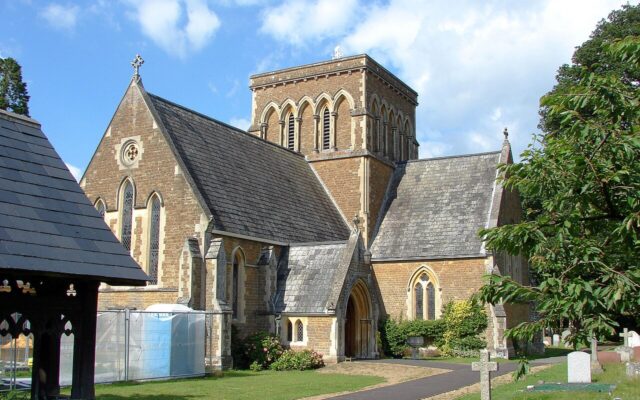 Holy Trinity Church, Chertsey