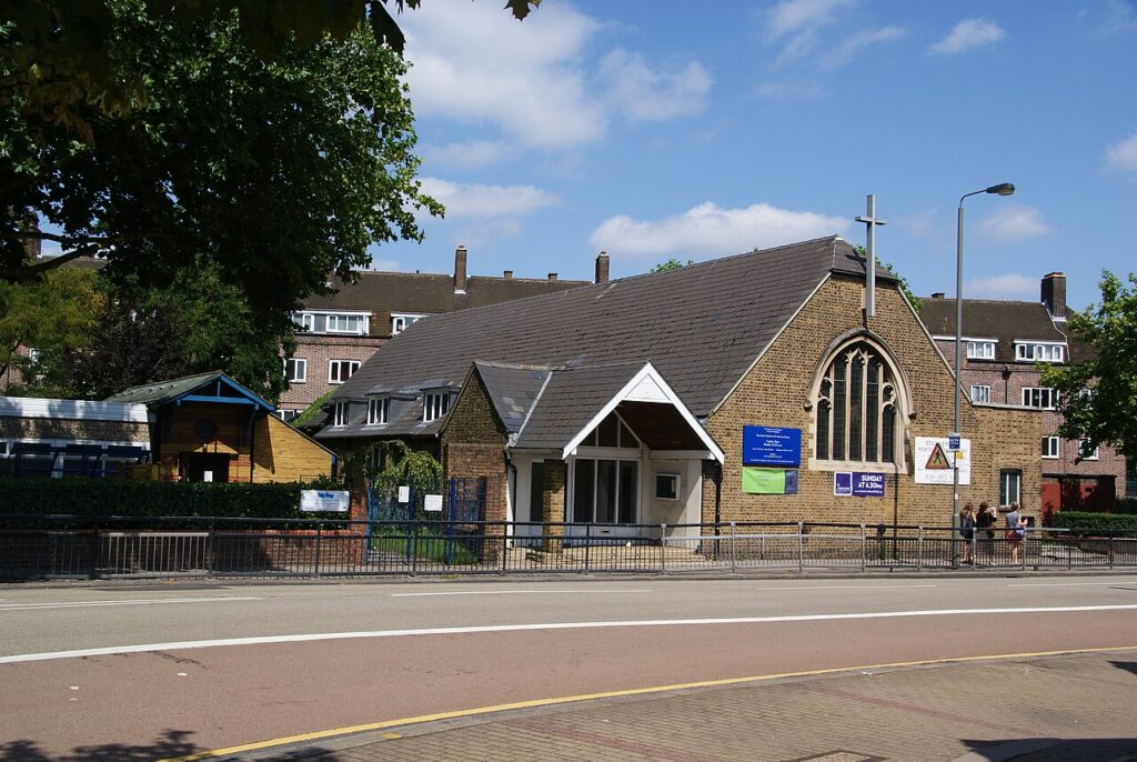 St John the Divine, Earlsfield