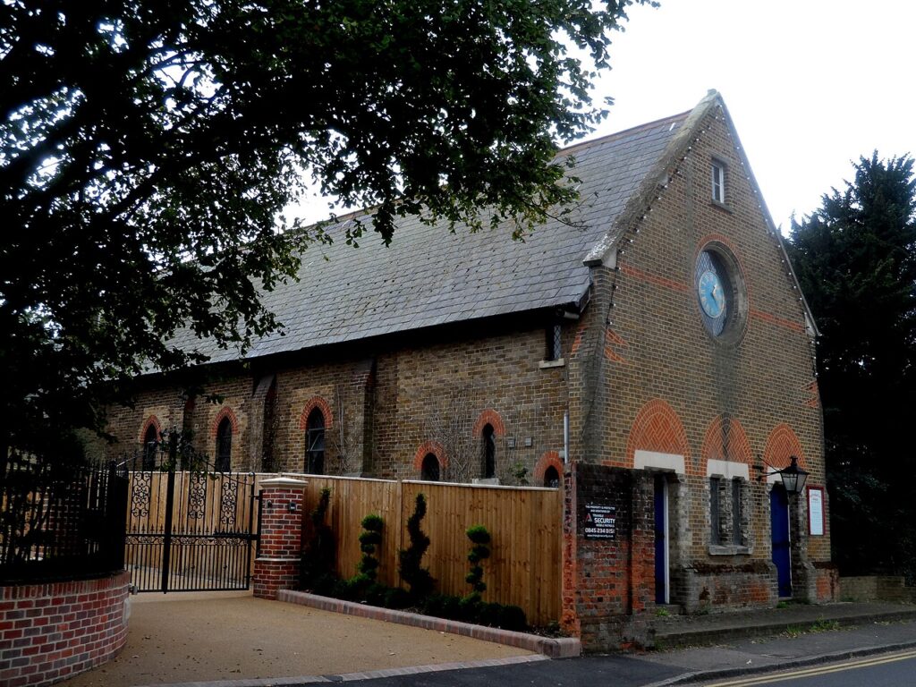 Holy Trinity, Abridge