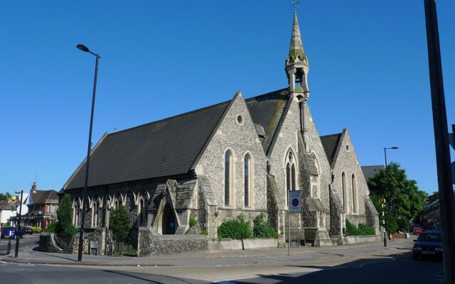 St Andrew, Waddon