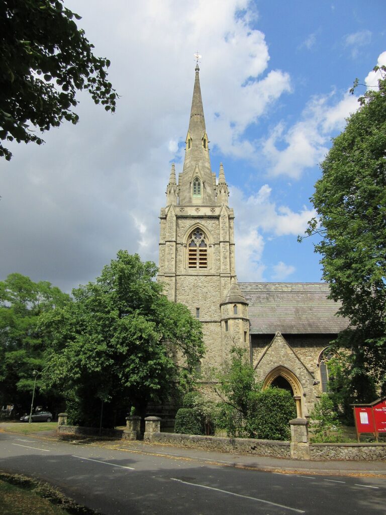 St Paul, Molesey